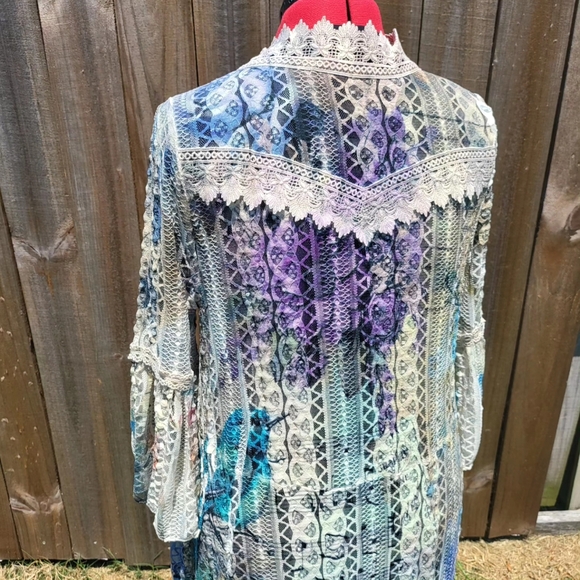 Origami Apparel Lace Hi Low Cardigan - Picture 4 of 4